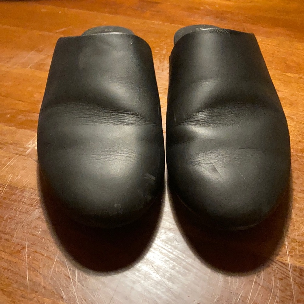 Tom Mule Slip On Flats